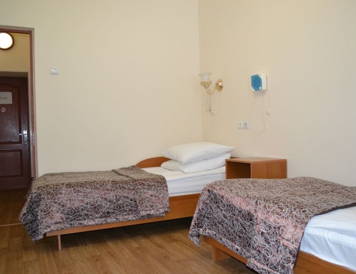 Двухместный номер со всеми удобствами (к. 2, 3) - Санаторий «им. Воровского»