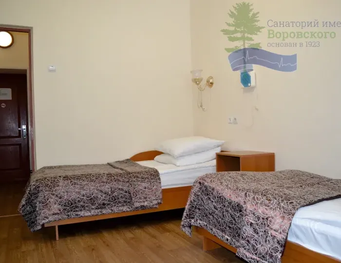 Двухместный номер со всеми удобствами (к. 2, 3) - Санаторий «им. Воровского»