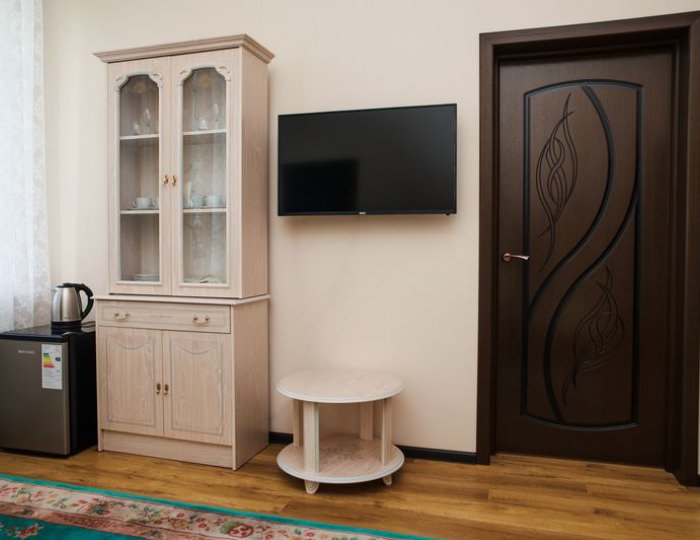 Люкс № 2 двухкомнатный с ванной (к.1) - Санаторий «им. Воровского»