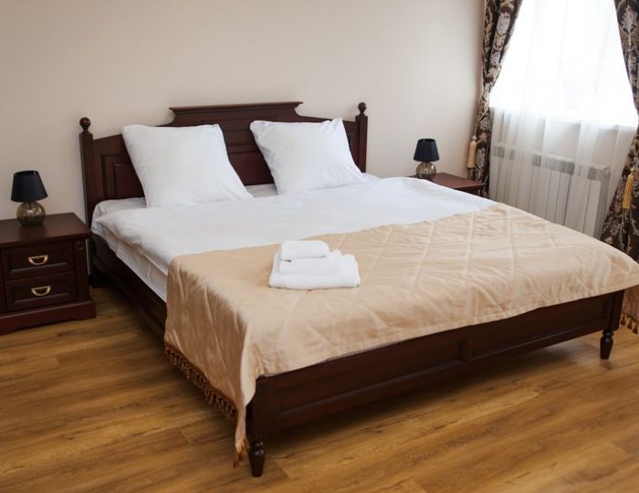 Люкс № 4 однокомнатный с ванной и балконом (к.1) - Санаторий «им. Воровского»