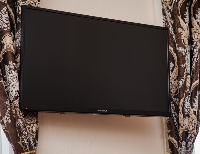 Люкс № 4 однокомнатный с ванной и балконом (к.1) - Санаторий «им. Воровского»